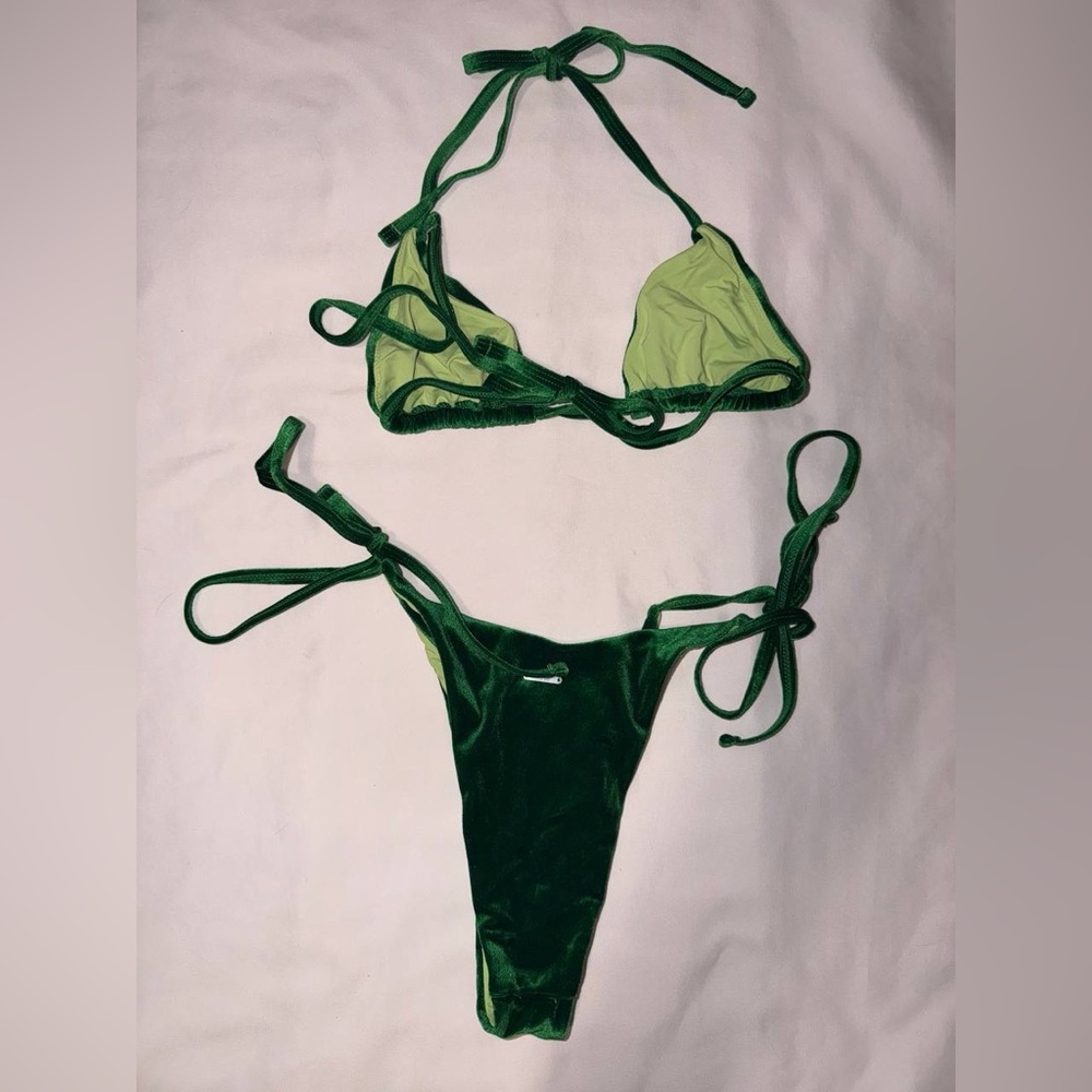 Velvet Vibrant Green Bikini Set - Picture 3 of 4